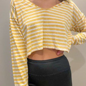 long sleeve cropped v neck